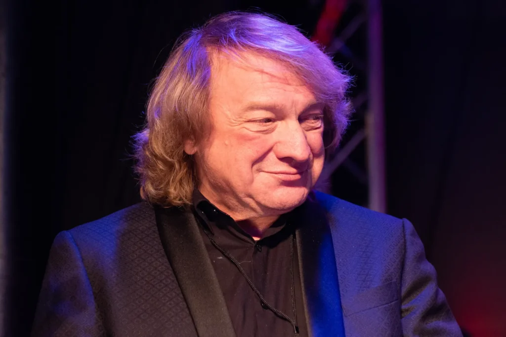 Lou Gramm Net Worth 2024: Age, Bio, Salary, Relations & Key Facts